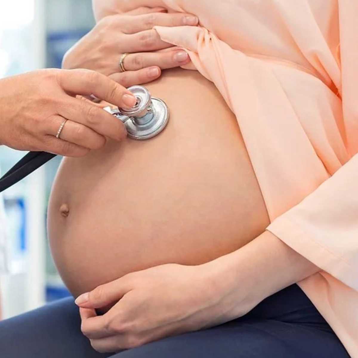 美國月子中心-LA皇家月子中心-業界最強的專業護理團隊 1:1照護母嬰